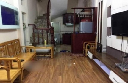 Chính chủ cần cho thuê nhà trong ngõ Minh khai - Hai Bà Trưng, DT 35m - 4tầng - Giá 9,5 tr LH ngay 0934688687